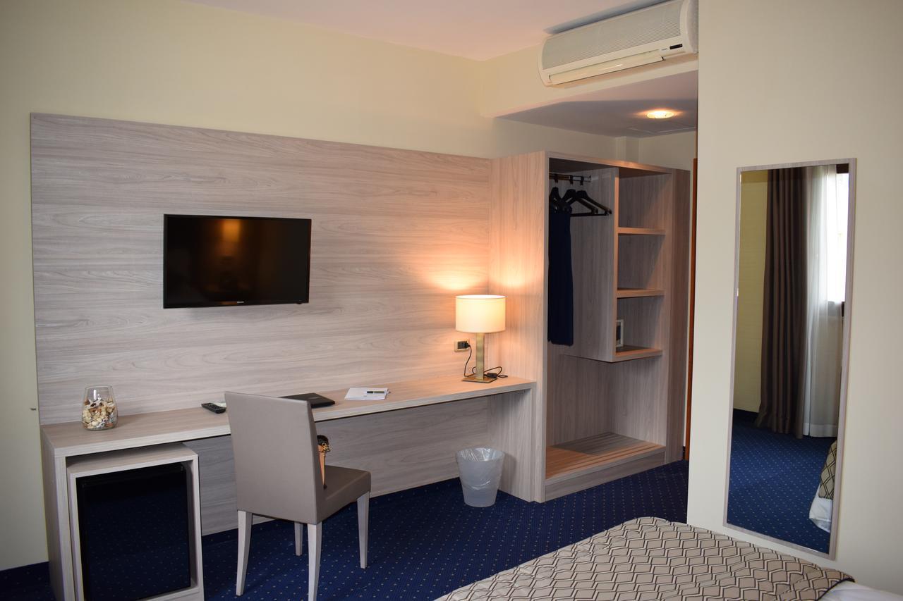 Roma Domus Hotel Ponzano Romano ภายนอก รูปภาพ